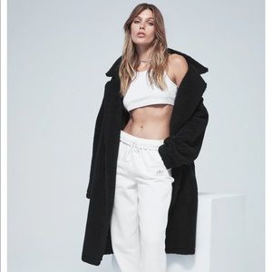 ALO Sherpa Trench Coat. Sold out in stores and online !!!!
